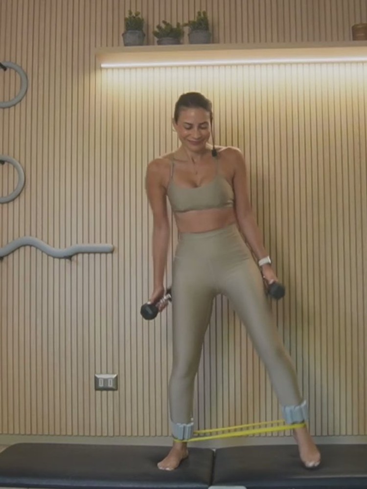 Pilates Post Parto: glúteos y core con pesas