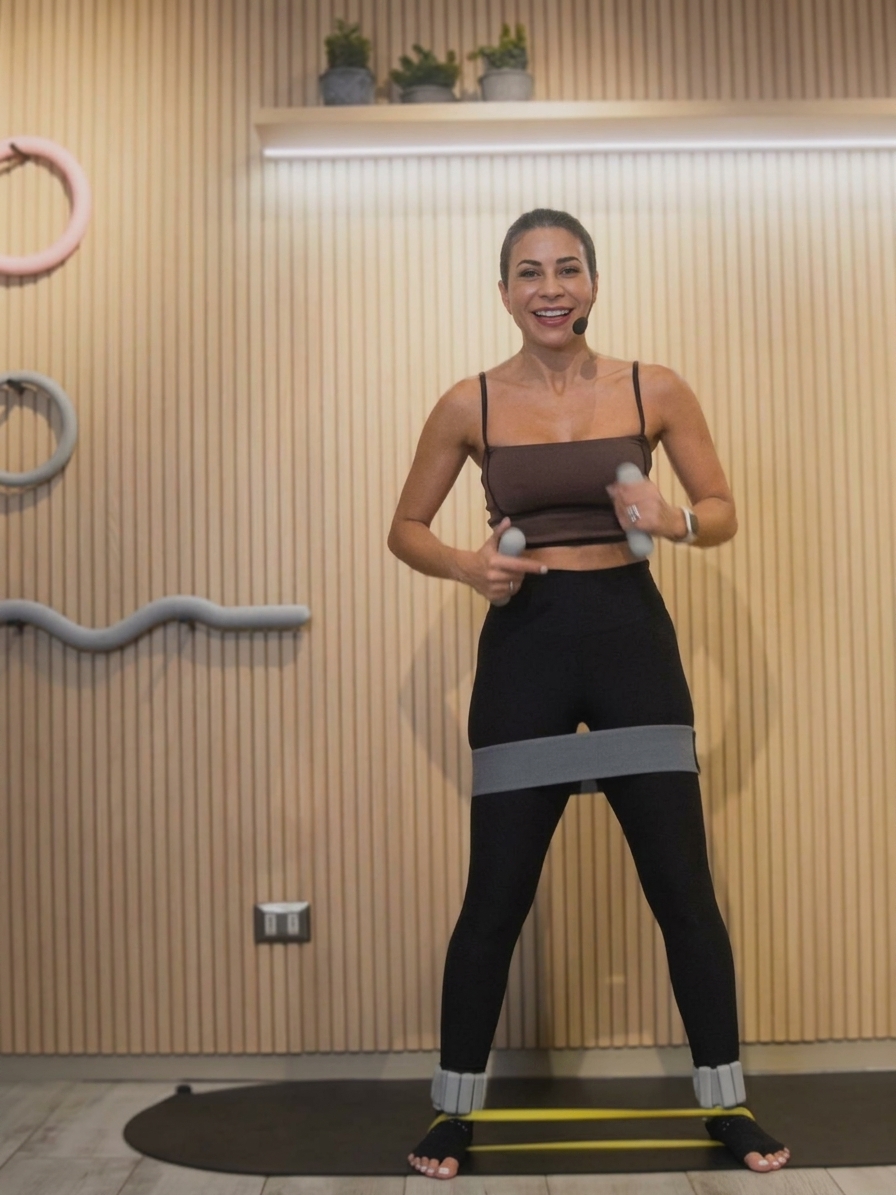 Fuerza: glúteos y abdomen con pesas rusas
