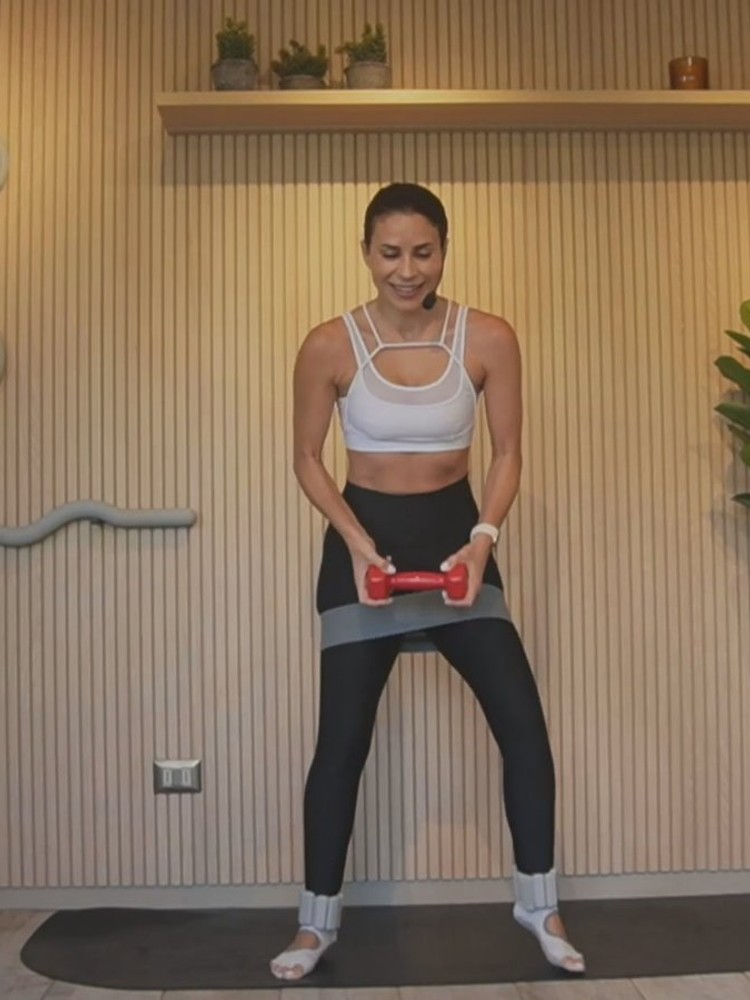 Cardio: glúteos, abdomen y piernas bajo impacto · 44 min