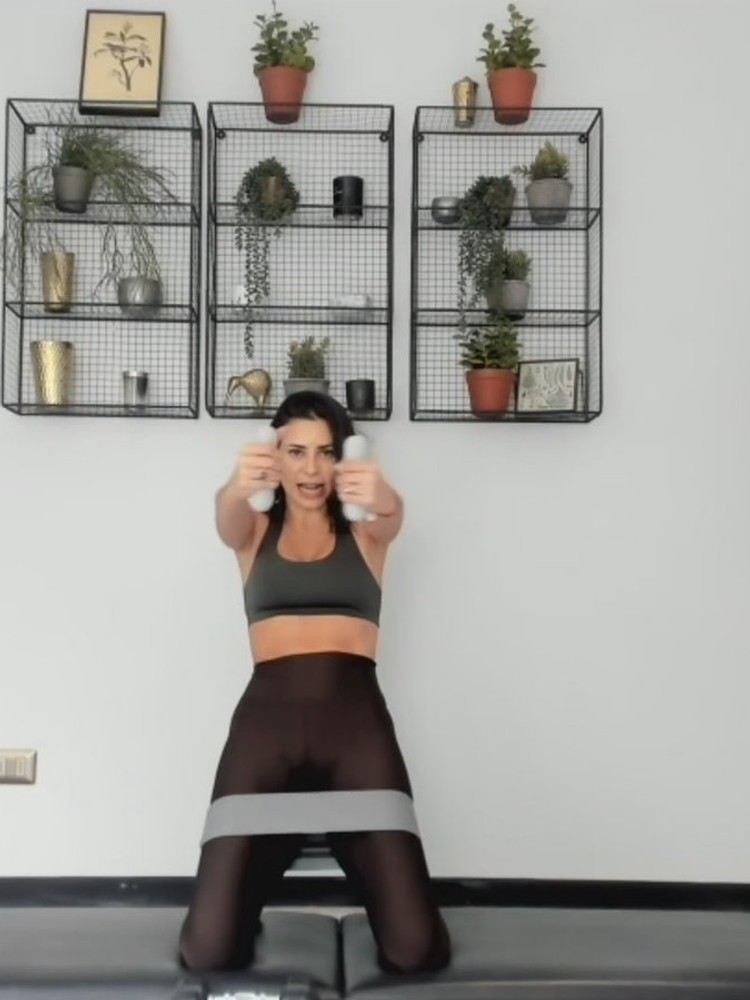 Pilates Post Parto: Core, Glúteos y Brazos · 44 min